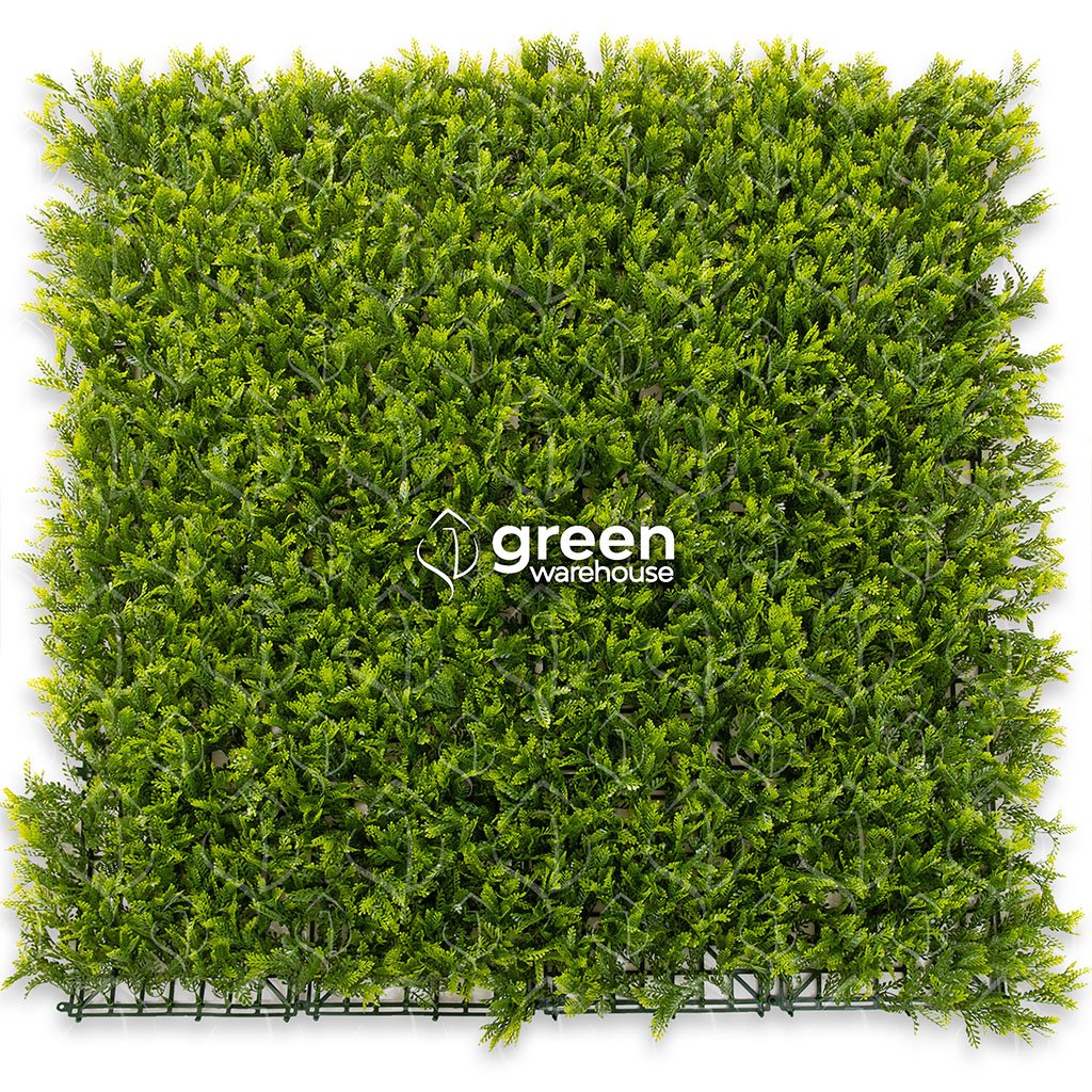 The Japanese Fern Artificial Foliage is characterized by its textured finish with a greenish yellow color to achieve the fresh appearance of a fern. It is full of life and contrasts perfectly with strong and dark colors, generating an atmosphere of humidity and freshness, as well as unparalleled realism. It is the favorite option to design Green Walls next to other foliage to achieve the harmony and look that is sought.