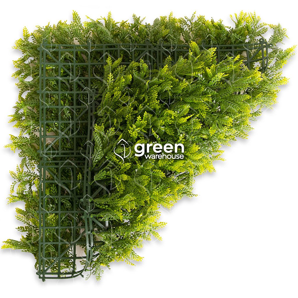 The Japanese Fern Artificial Foliage is characterized by its textured finish with a greenish-yellow color to achieve the fresh appearance of a fern. Full of life and contrasting perfectly with strong and dark colors.