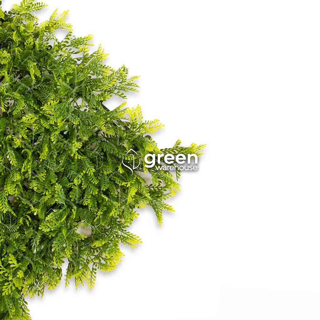 The Japanese Fern Artificial Foliage is characterized by its textured finish with a greenish-yellow color to achieve the fresh appearance of a fern. Full of life and contrasting perfectly with strong and dark colors.